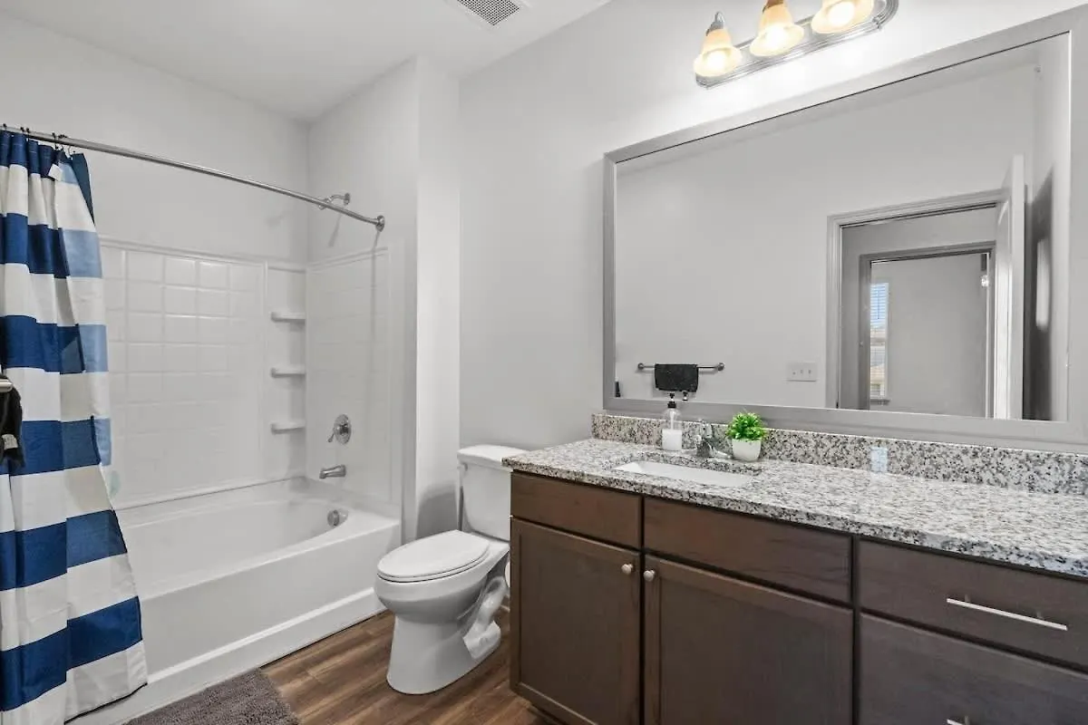 Apartament Upscale King 2Br Suite Mins To Uptown Charlotte Stany Zjednoczone Ameryki