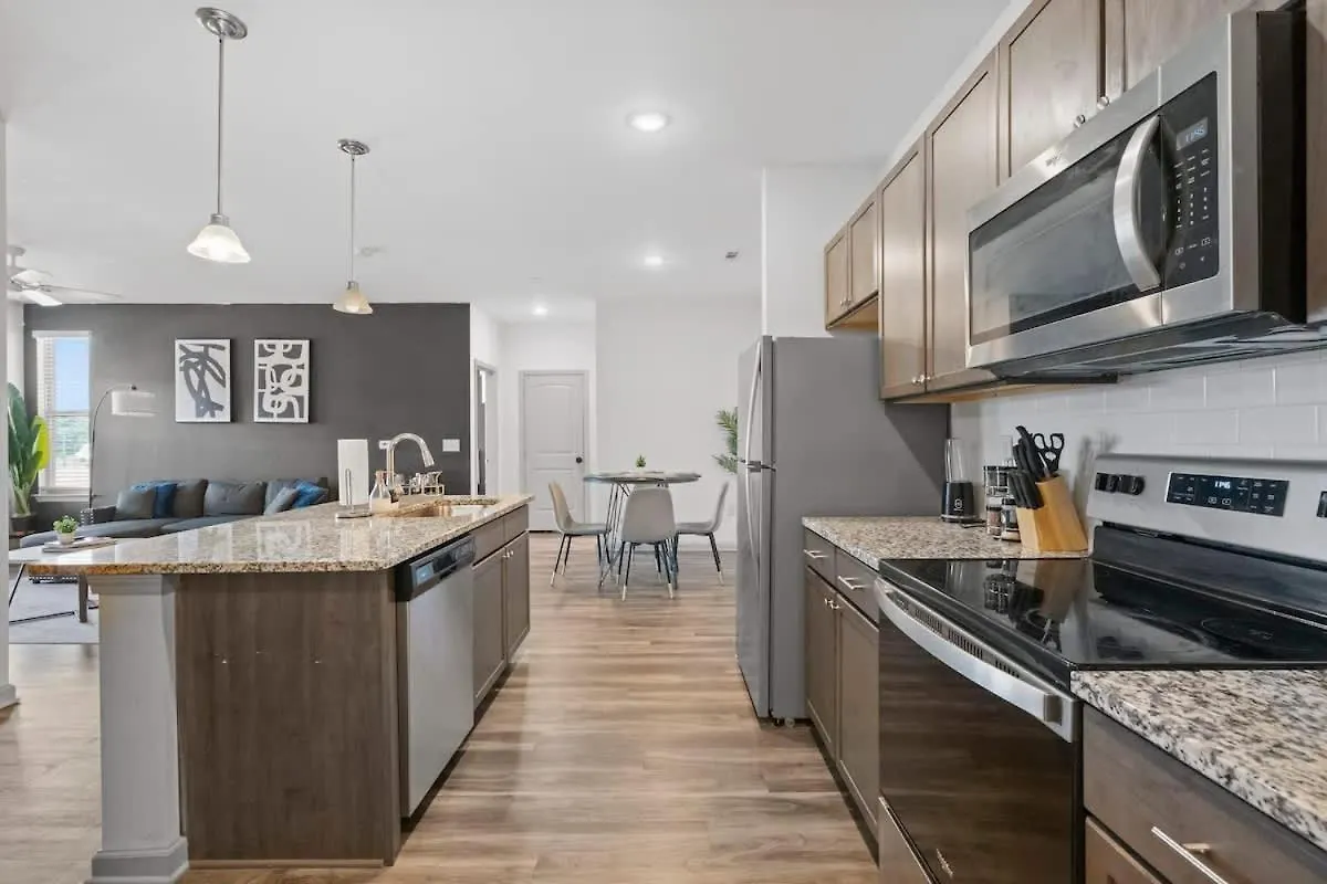 Upscale King 2Br Suite Mins To Uptown Charlotte Apartament