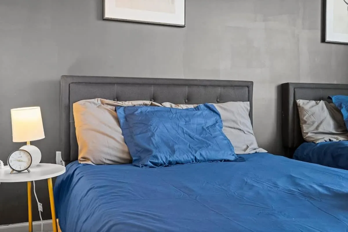 Upscale King 2Br Suite Mins To Uptown Charlotte